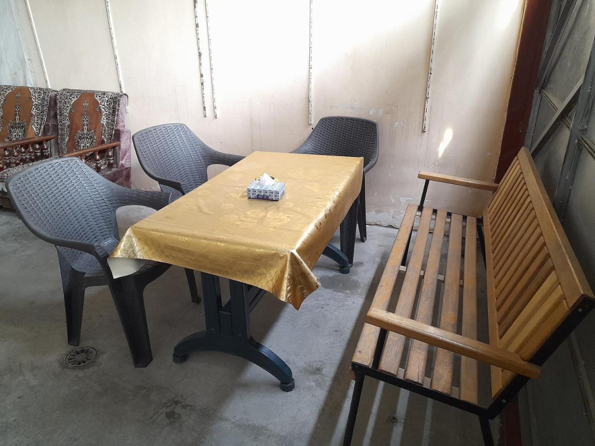 Guest House In Center Erivan Exterior foto